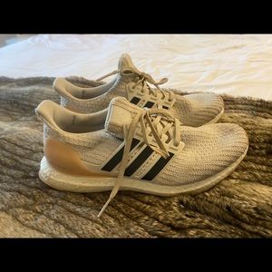 Adidas ultra boost sneakers ! Size 9
